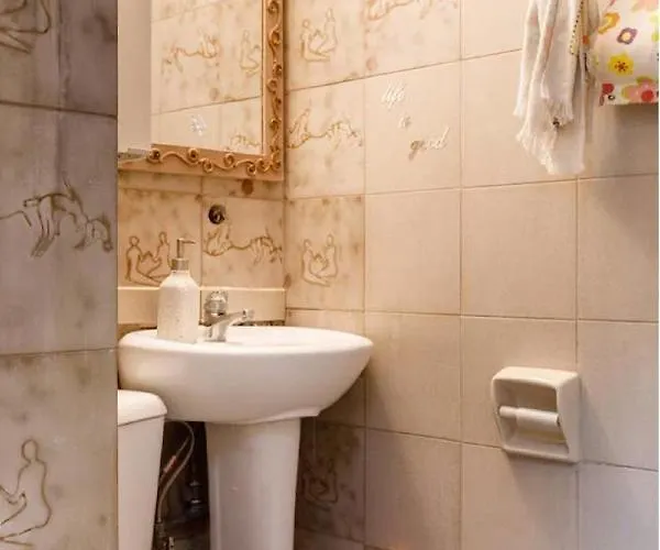 公寓 2bd- Perfect Location With Square View