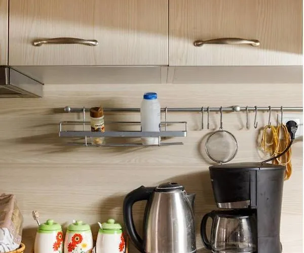 2bd- Perfect Location With Square View