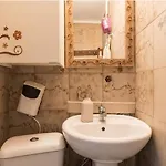 2bd- Perfect Location With Square View Apartamento *