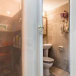2bd- Perfect Location With Square View Apartamento *