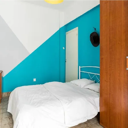 דירה 2bd- Perfect Location With Square View *