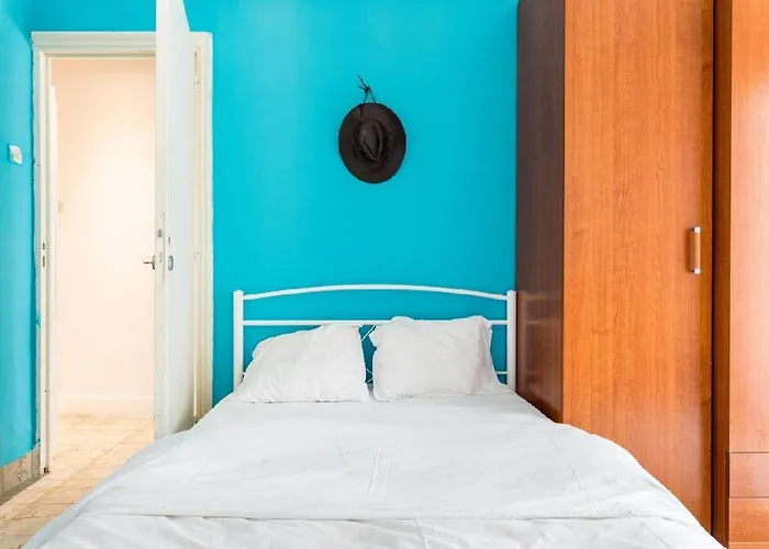 2bd- Perfect Location With Square View Appartement Thessalonique